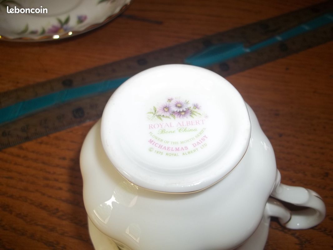 Tasse royal albert septembre (image 3)