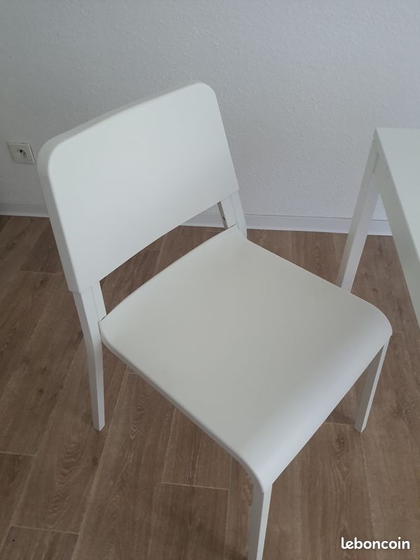 Table et chaises ikea (image 1)