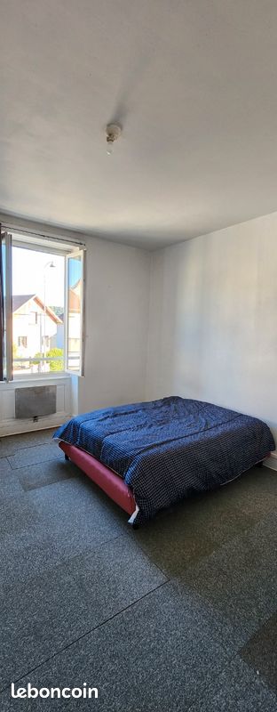 Appartement 2 pièces 50 m² · à Ambérieu-en-Bugey · 50 m² · 350 €