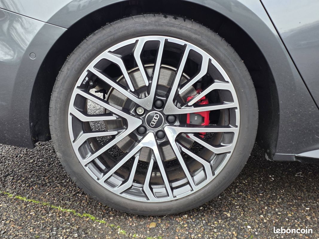 AUDI A5 Avant TDI Hybride 204 ch S tronic 7 S line (image 13)