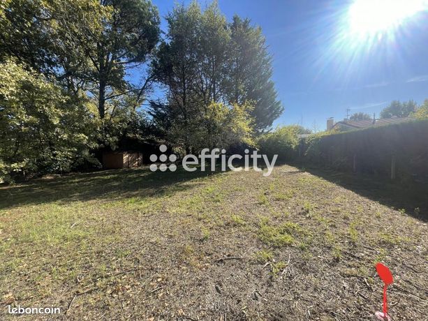 Terrain 600 m² Le Pian Medoc