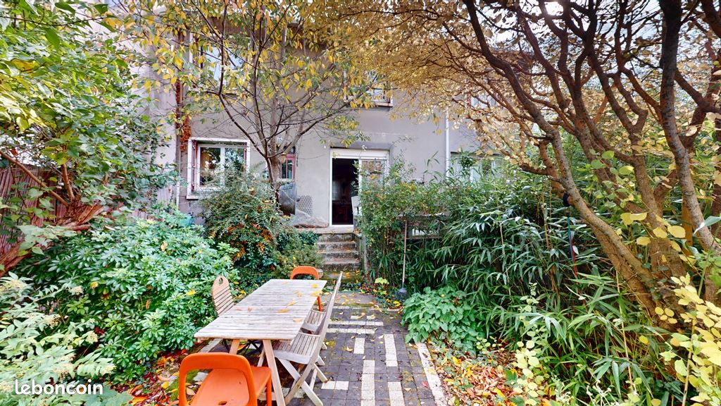 Maison 9 pièces 158 m² · à Clamart · 158 m² · 885 000 €