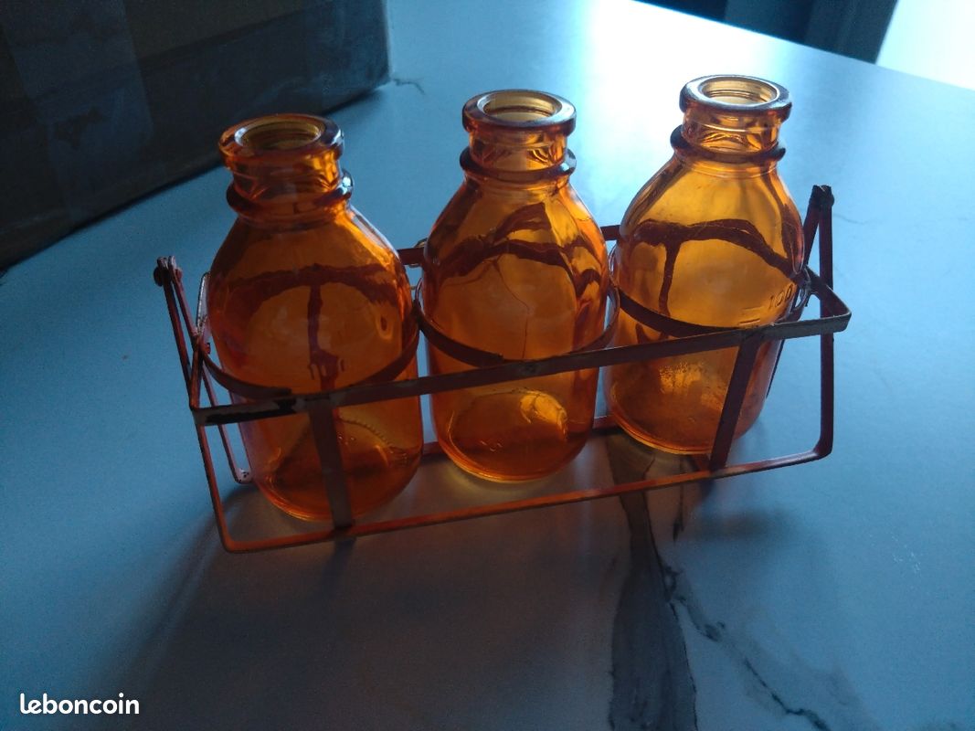 Lot de trois petites bouteilles soliflore Orange rouille (image 1)