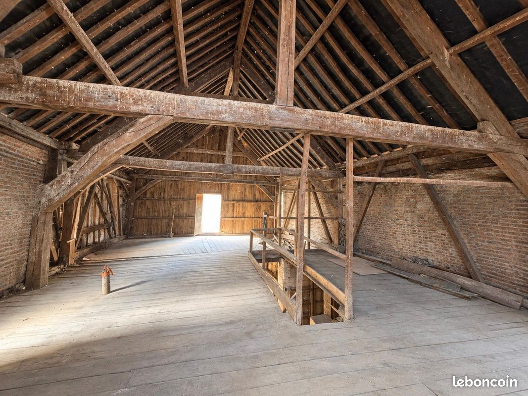 Immeuble 4 pièces 140 m² · à Gaillon · 140 m² · 74 900 €