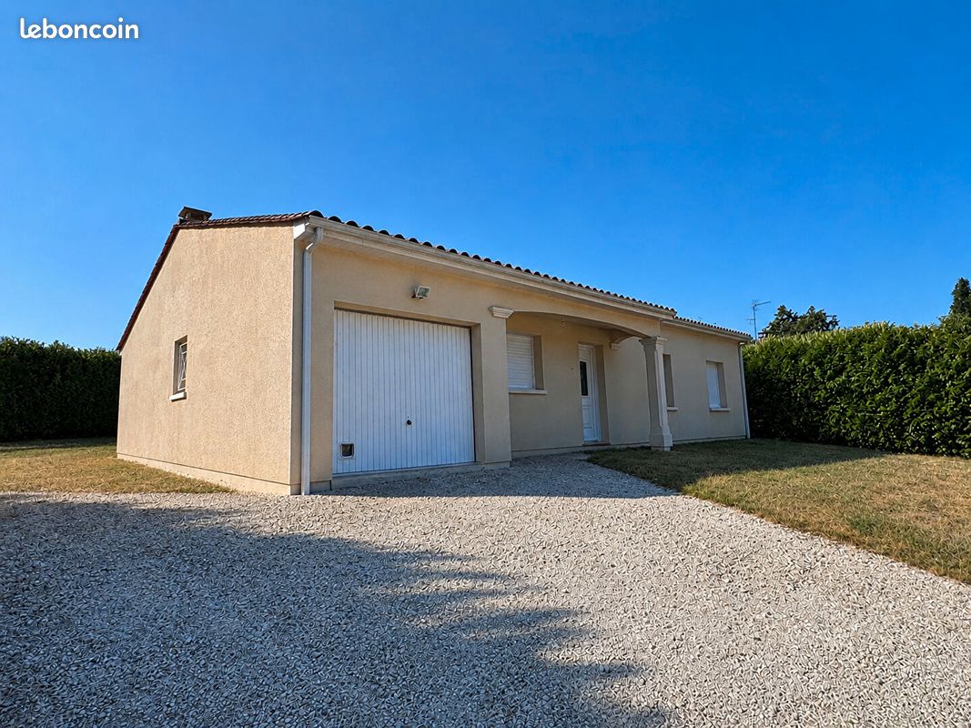 Maison 6 pièces 107 m² · à La Couronne · 107 m² · 920 €