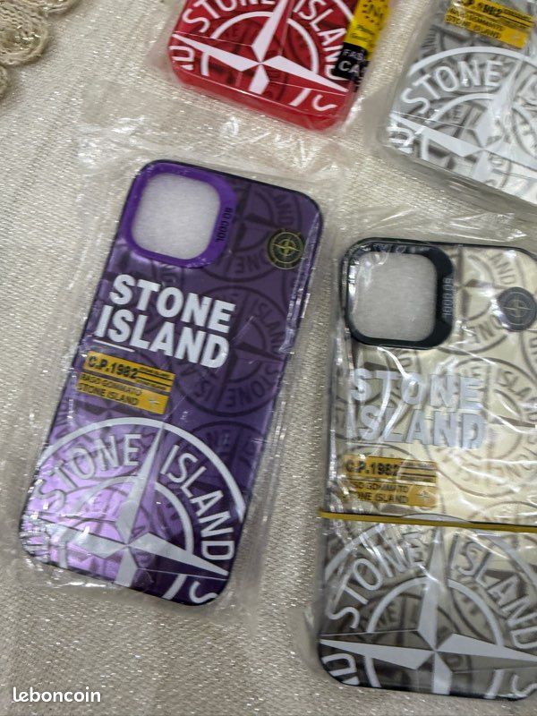 Coque de téléphone Stone Island (couleur et modèle par