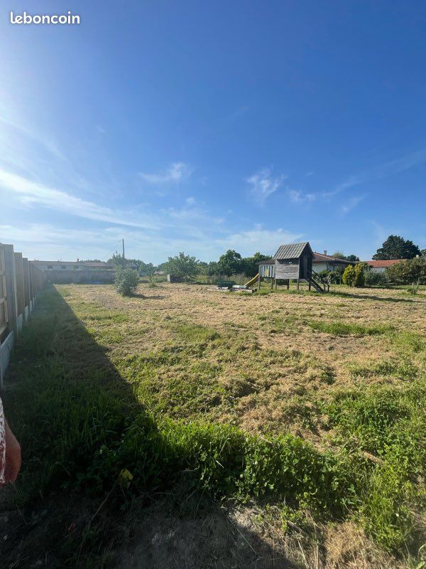 Terrain 1170 m² · à Grayan-Et-l'Hôpital · 68 000 €
