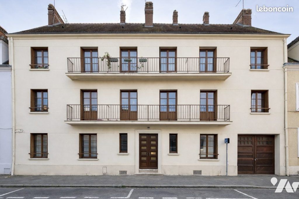Immeuble 300 m² · à Vernon · 300 m² · 800 000 €