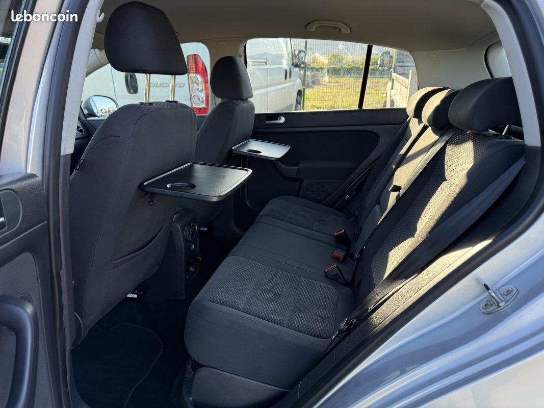 Volkswagen Golf Plus 1.6 TDI 105ch Confortline Garantie 6 Mois (image 23)