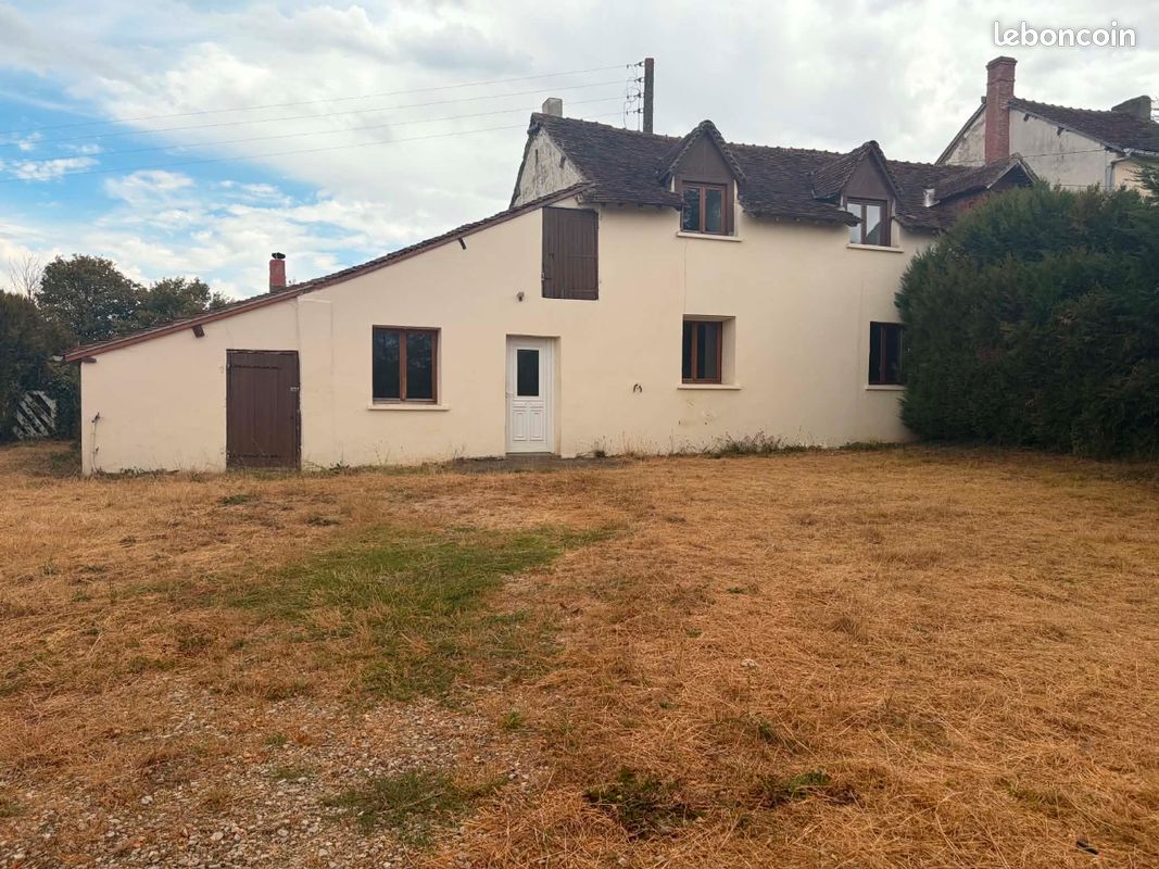 Maison 3 pièces 70 m² · à Arçonnay · 70 m² · 630 €