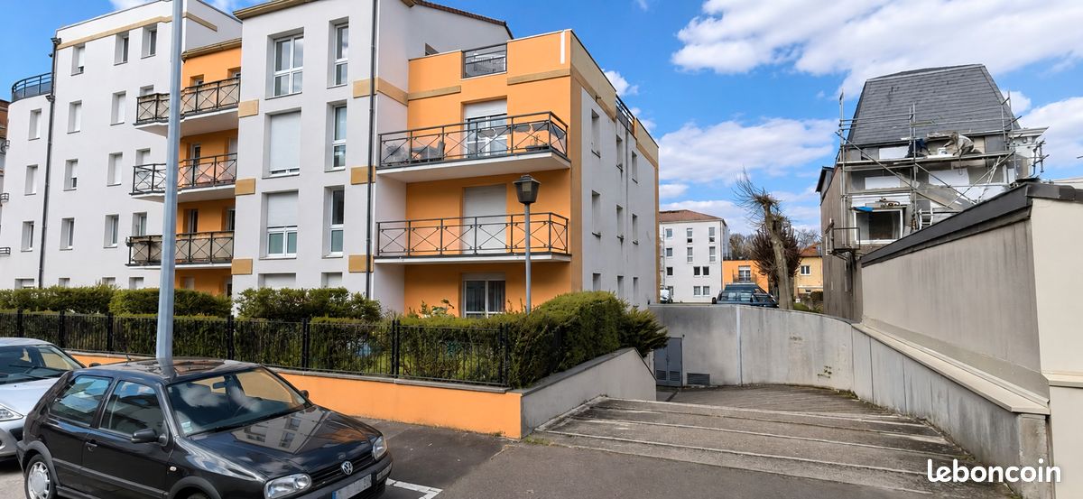 Parking/box METZ · 70 €/mois