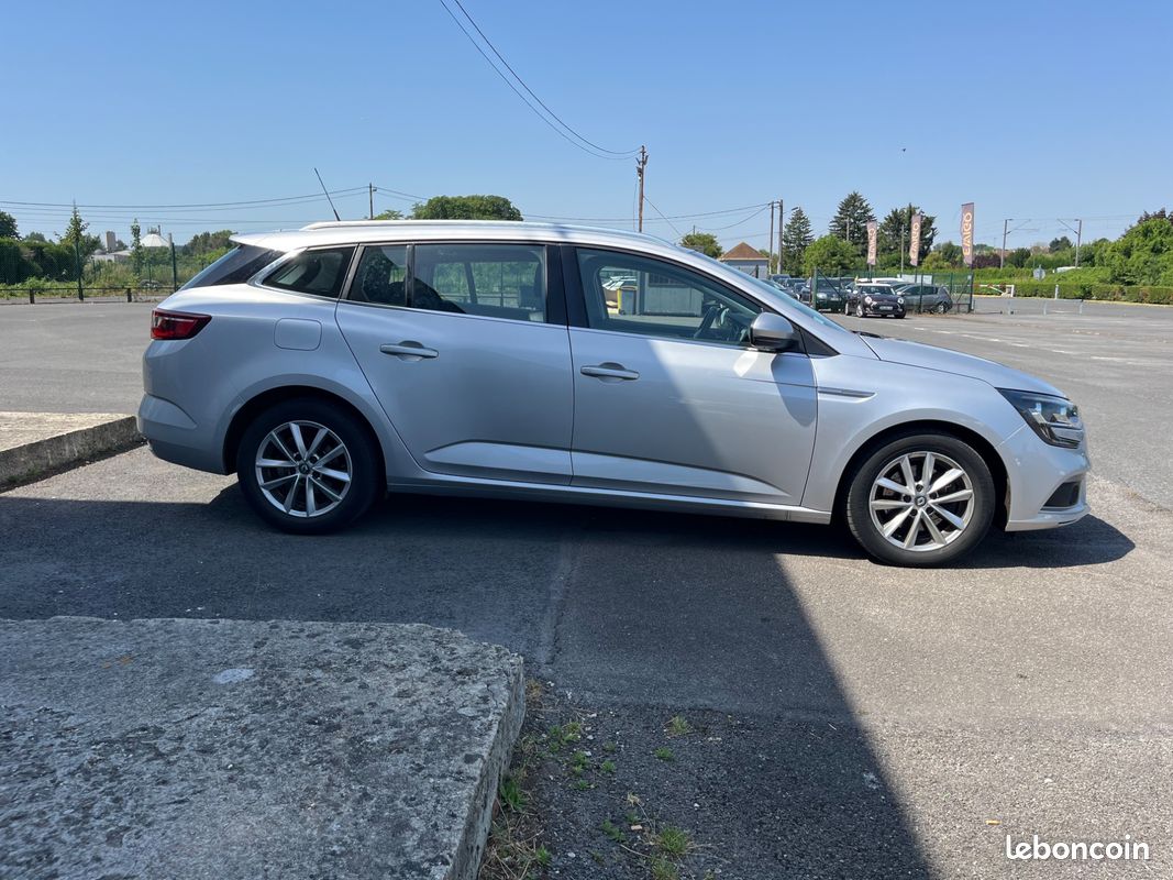 RENAULT MEGANE ESTATE 1.6 DCI 130 ENERGY INTENS * MOTEUR A CHAINE - GPS - RADAR DE RECUL - REVISON Ok (image 7)
