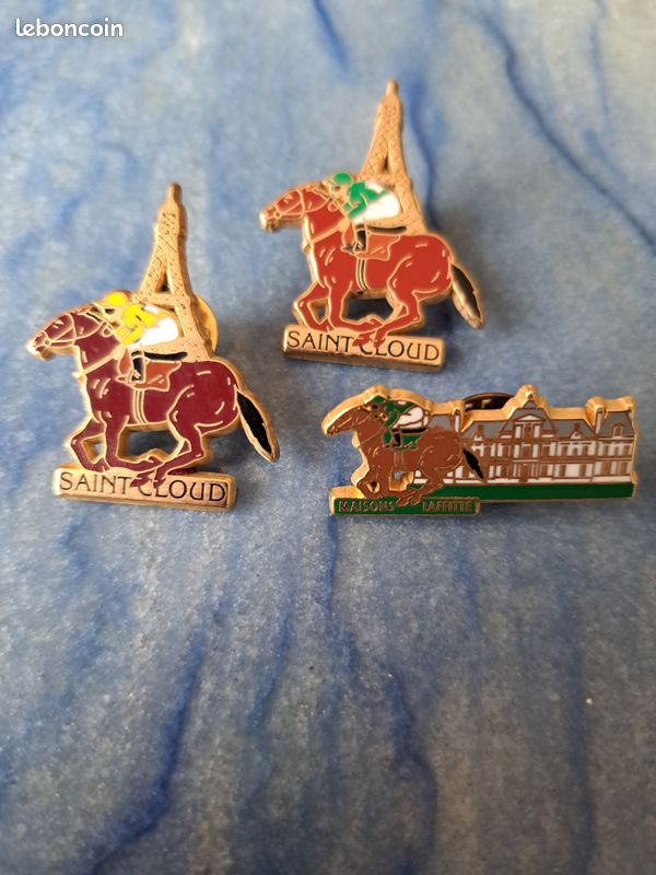 Lot de 3 pin's signés Arthus Bertrand - Collection