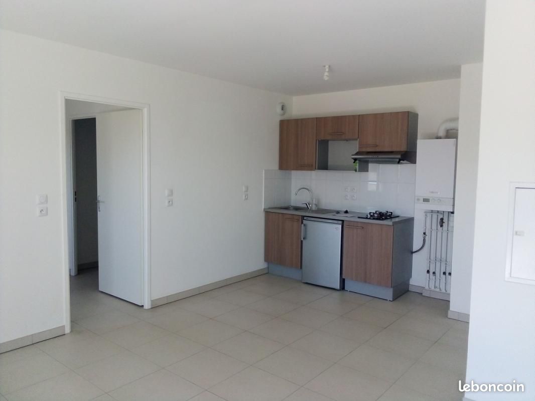 Appartement 2 pièces 43 m² · à Fleury-les-Aubrais · 43 m² · 560 €/mois