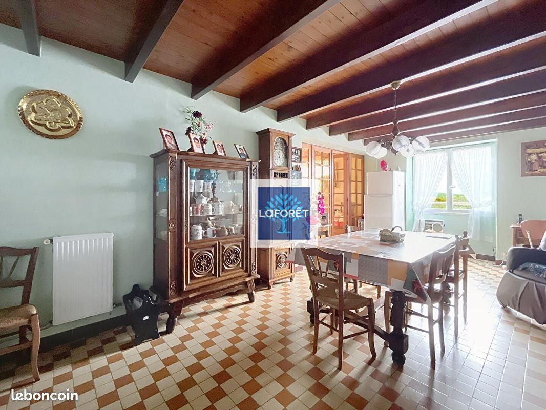 Maison 5 pièces 103 m² · à Montlieu-la-Garde · 103 m² · 182 900 €