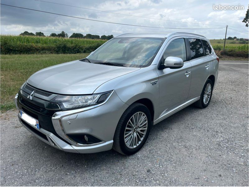 Mitsubishi Outlander 2,4 PHEV 230ch 4WD (image 2)