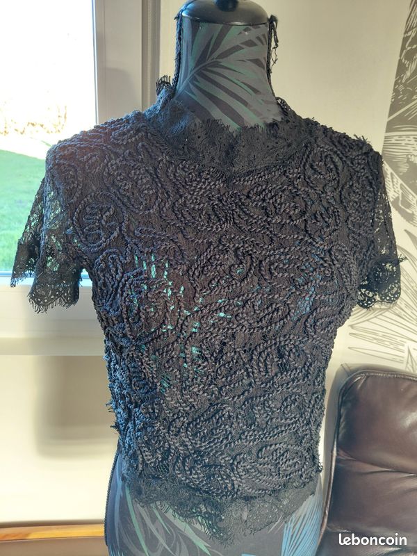 Top En Dentelle Zara Trafaluc - Taille M, Noir, Sans Manches, Neuf Avec étiquettes