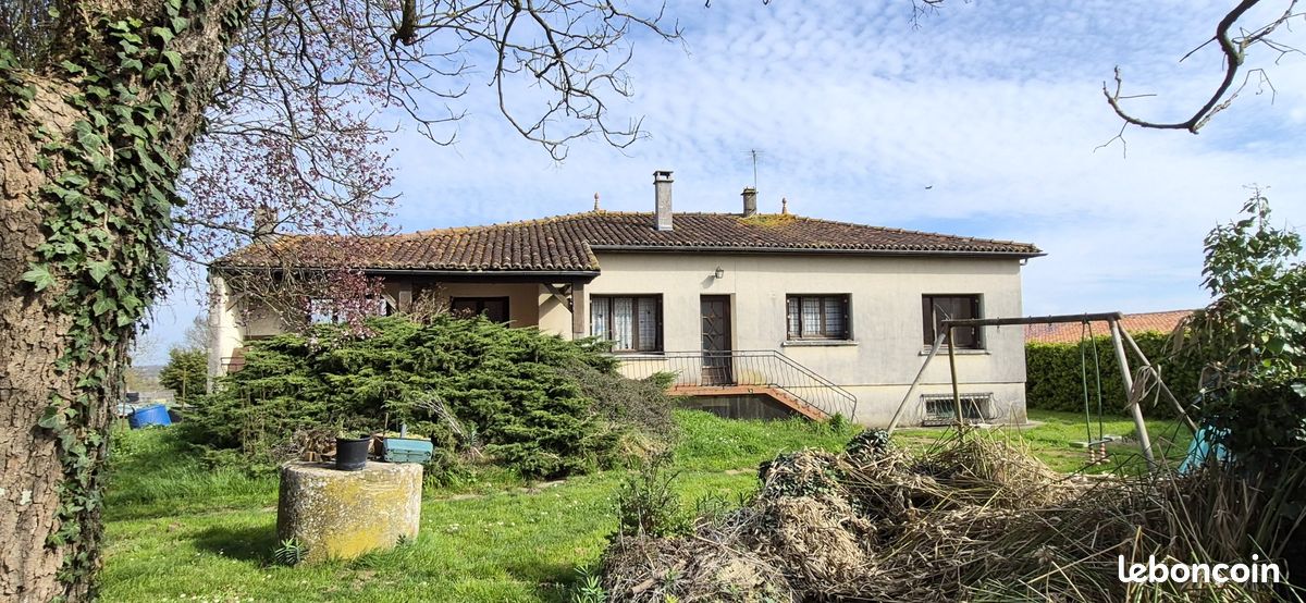 Maison 6 pièces 180 m² · à Romegoux · 180 m² · 154 000 €