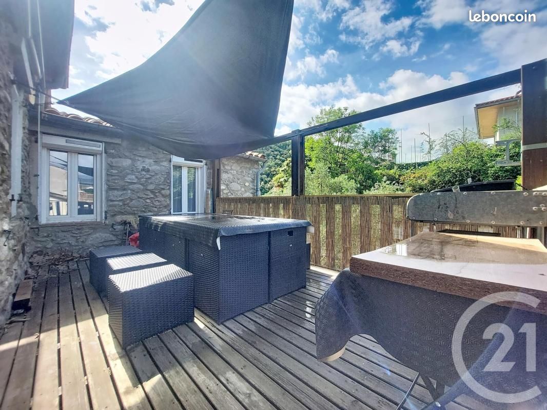 Maison 3 pièces 82 m² · à Reynès · 82 m² · 235 000 €