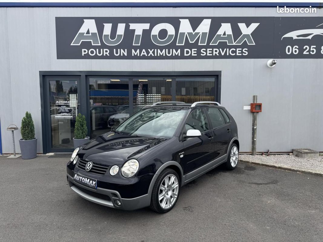 16v Volkswagen Polo Cross VOLKSWAGEN POLO CROSS POLO 2014 BLACK