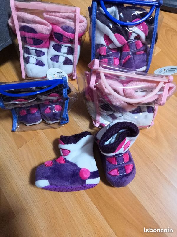 Lot de 5 paires Chaussons bébé neuf (image 1)