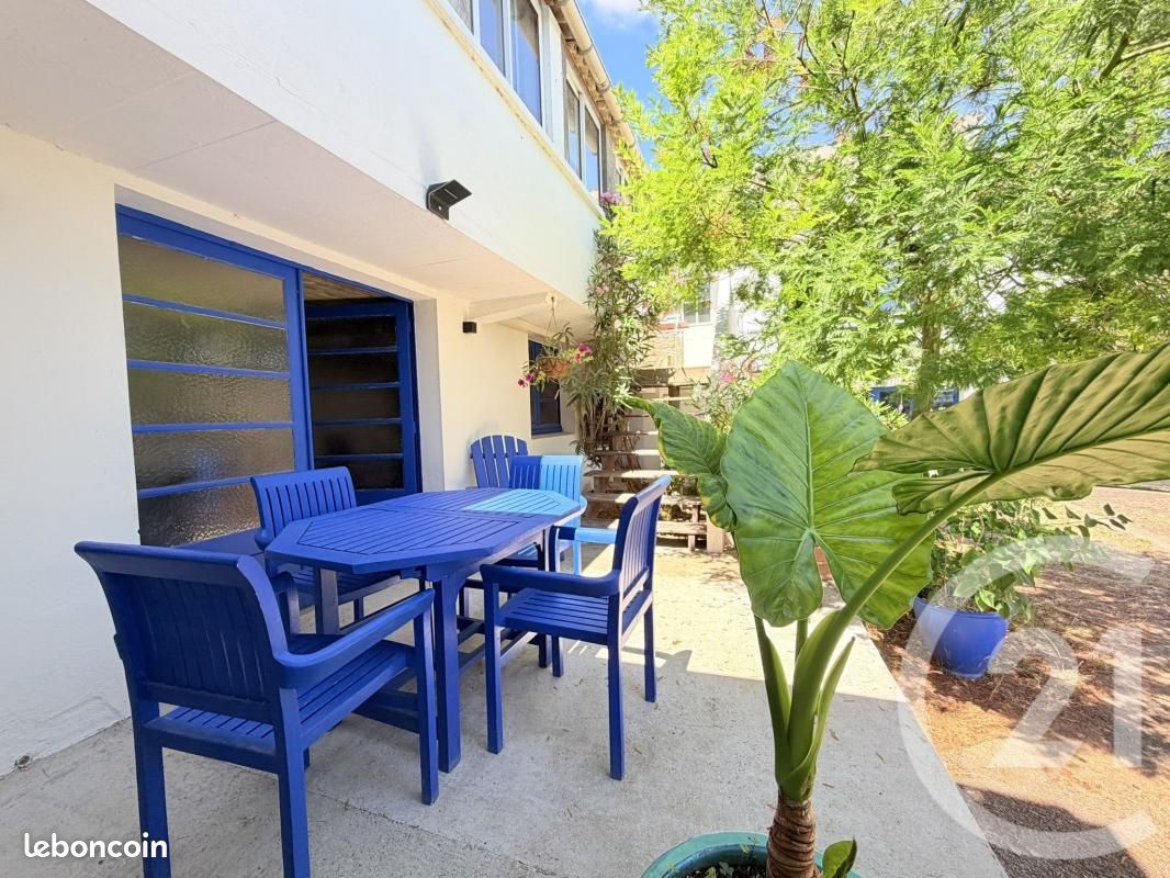 Maison 8 pièces 305 m² · à Longeville-sur-Mer · 305 m² · 523 373 €