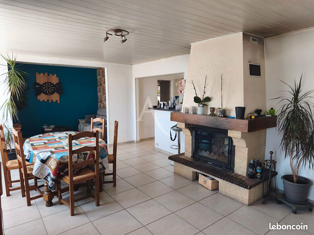 Maison 5 pièces 100 m² · à Machecoul-Saint-Même · 100 m² · 950 €