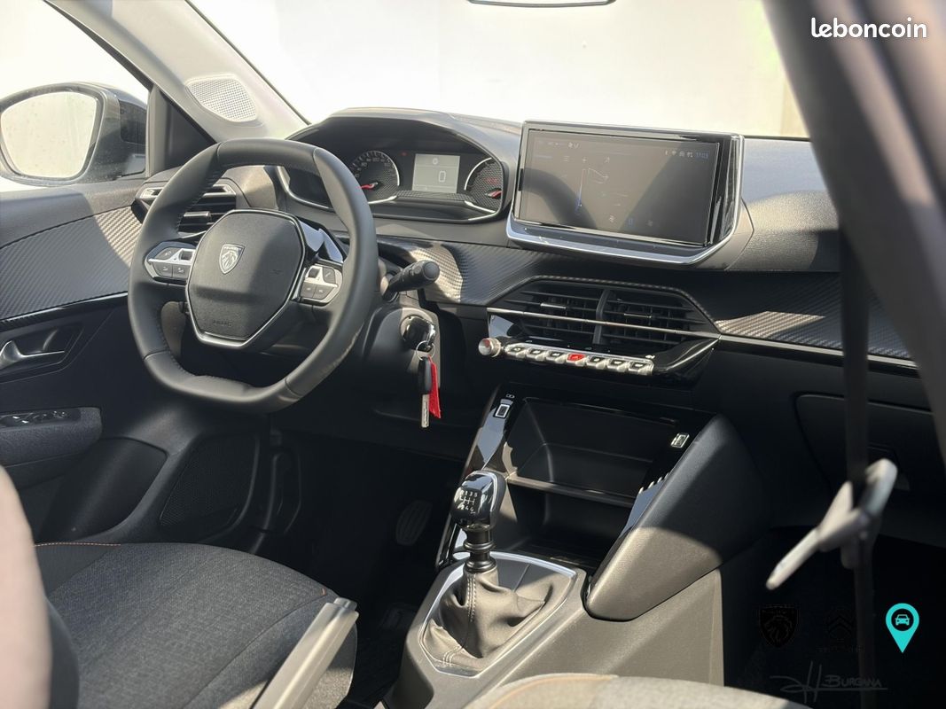 Peugeot 208 (2) Turbo 100 ch Style (image 27)