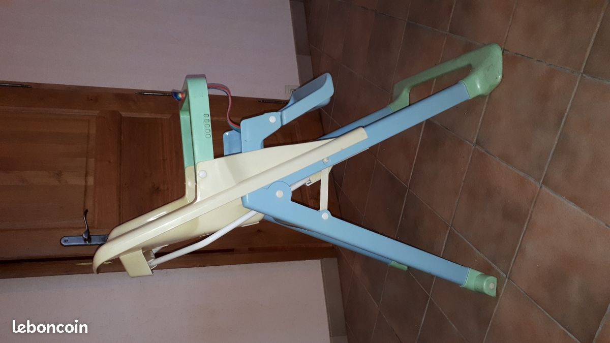 Chaise haute (image 5)