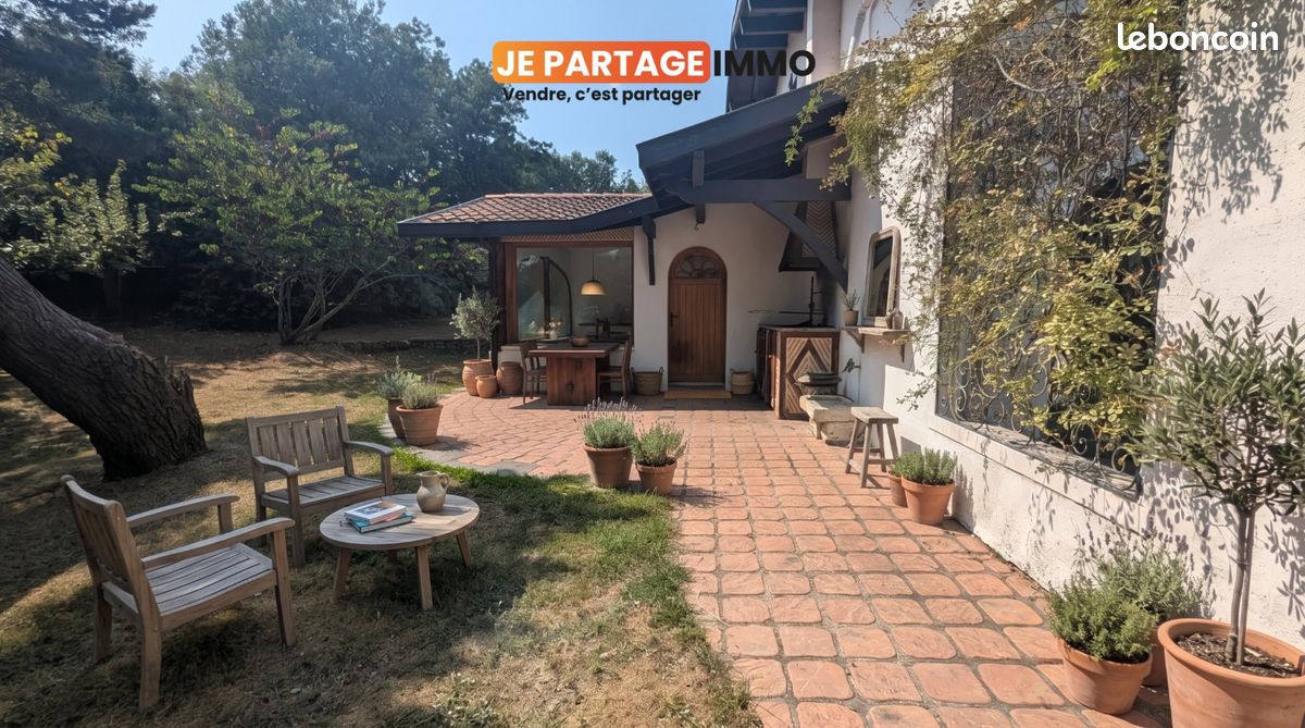 Maison 10 pièces 240m2 avec jardin 2500m2 piscinable (image 3)