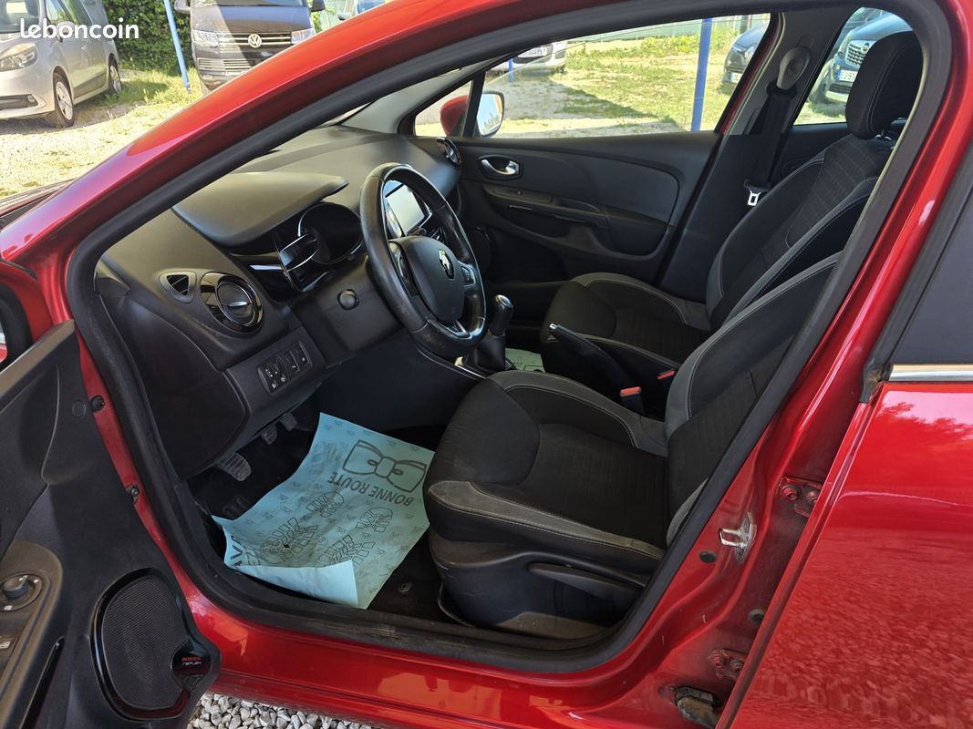 RENAULT Clio IV 5 Portes 0.9 TCe eco2 90 cv (image 2)