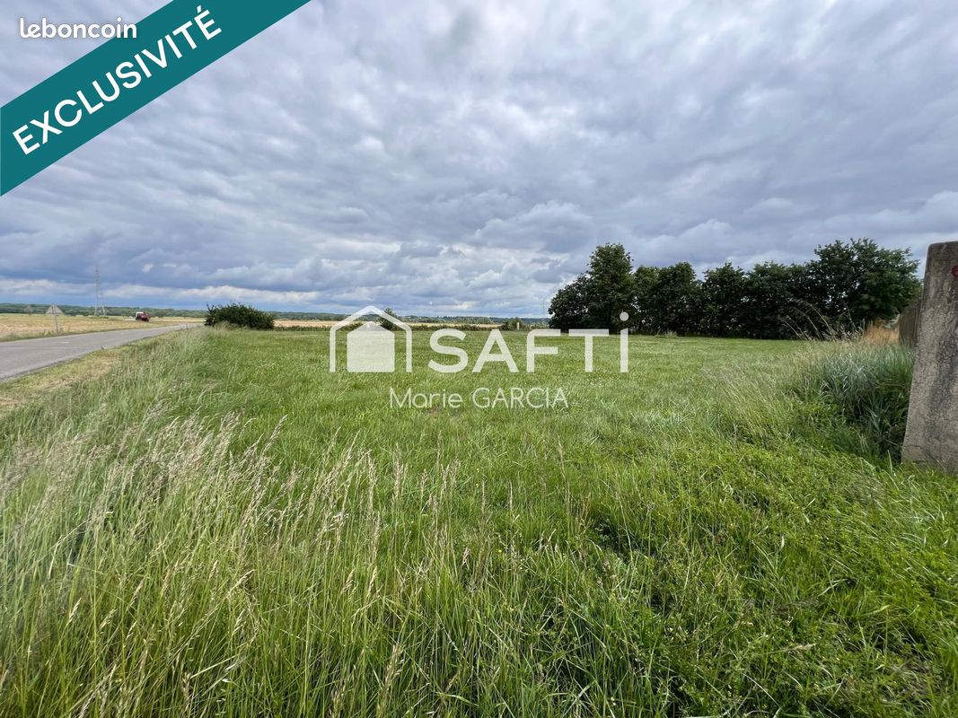 Terrain 1200 m² · à Monbéqui · 1 200 m² · 75 000 €