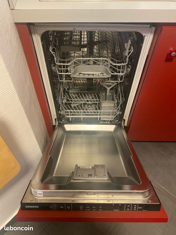 Cuisine équipée en bon état (image 9)