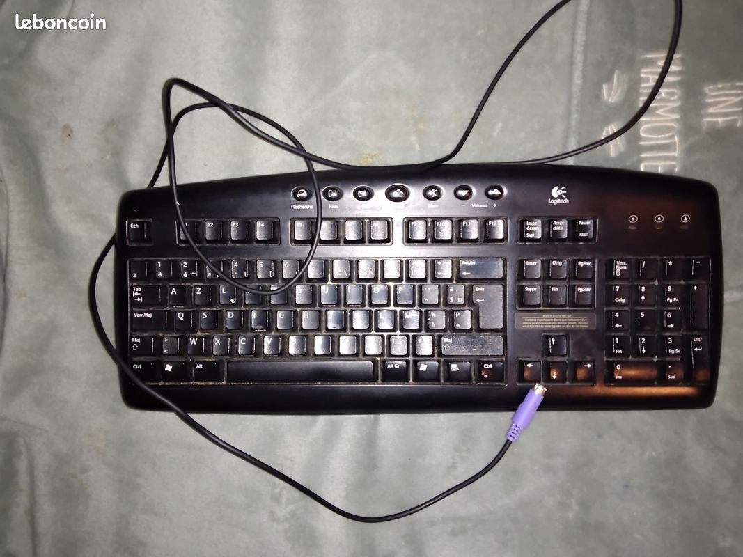 Clavier d'ordinateur noir alphanumérique Logitech (image 1)