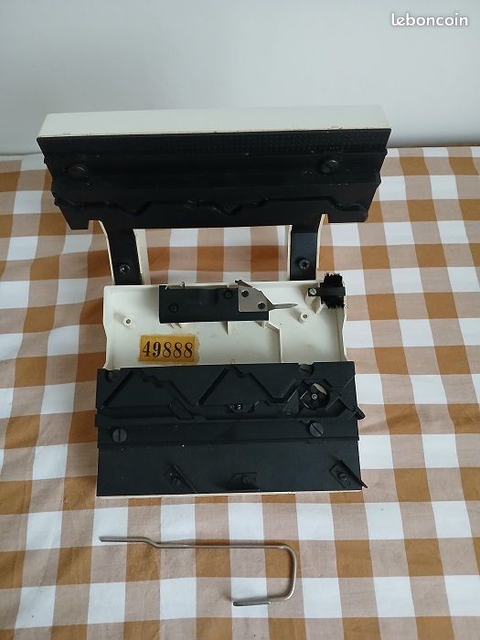 Vevor Machine à Beurre De Cacahuète 15 Kg/h 1100 W Moulin électrique D'arachide | VEVOR FR