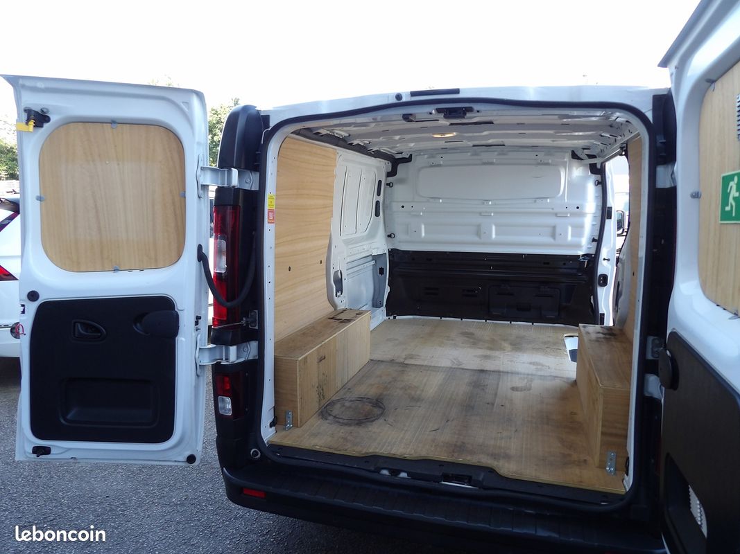 Renault TRAFIC III FG L1H1 2T8 2.0 BLUE DCI 130CH GRAND CONFORT E6E (image 6)
