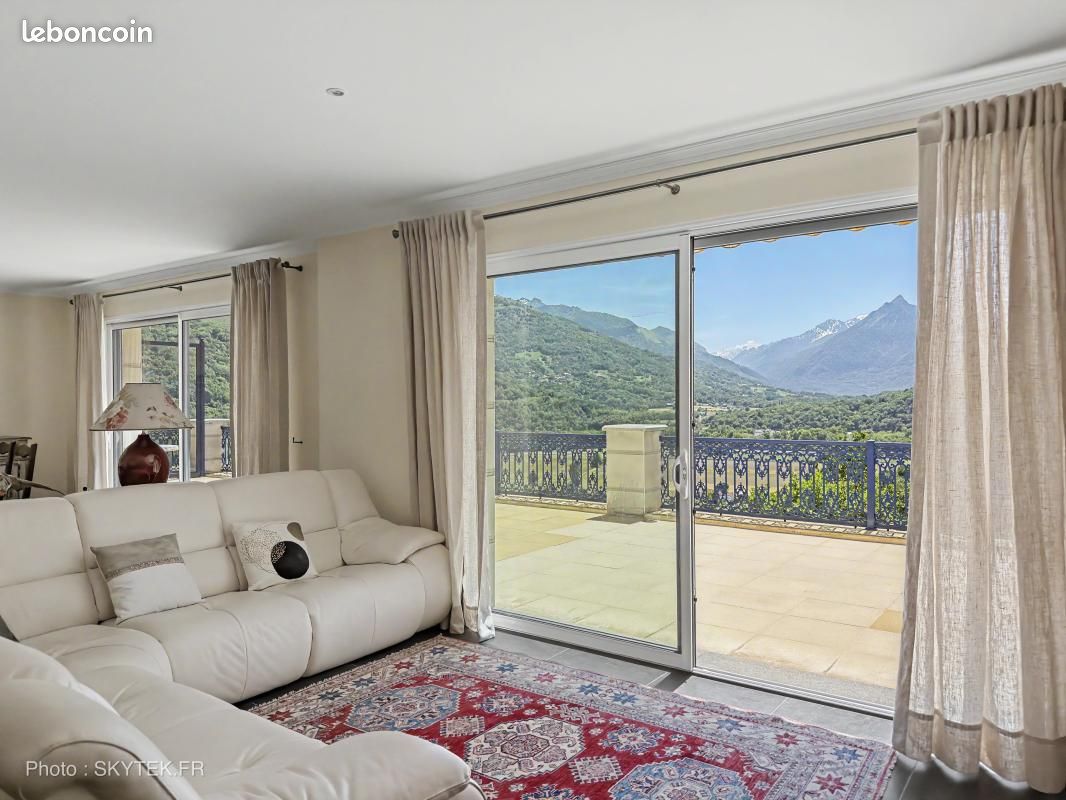 Maison 7 pièces 222 m² · à Agos-Vidalos · 222 m² · 899 900 €