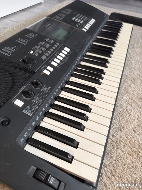 Synthétiseur Yamaha E423 (image 2)