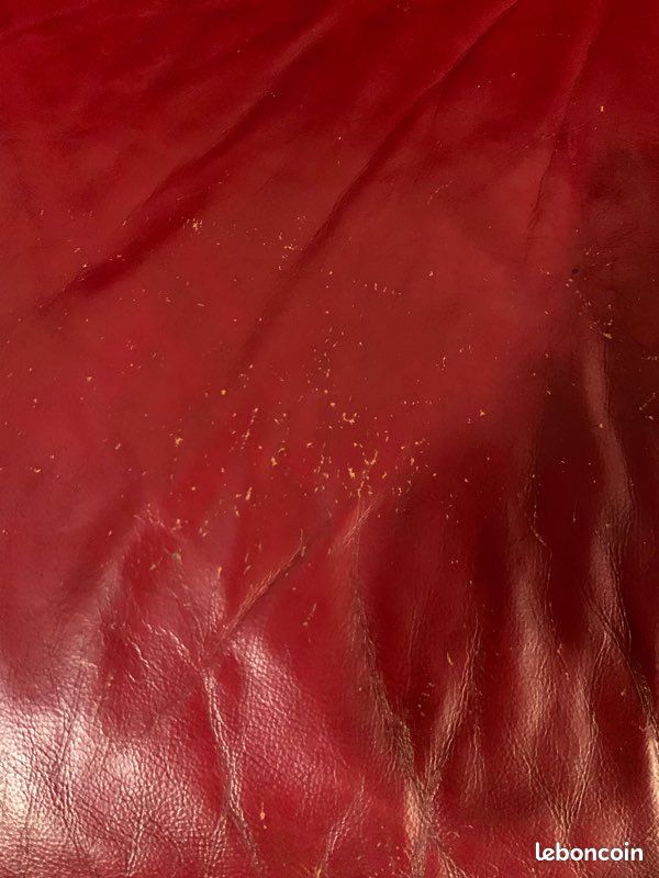 Canapé design rouge cuir vintage (image 3)
