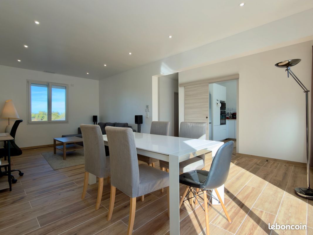 Maison 7 pièces 158 m² · à Vivy · 158 m² · 290 000 €