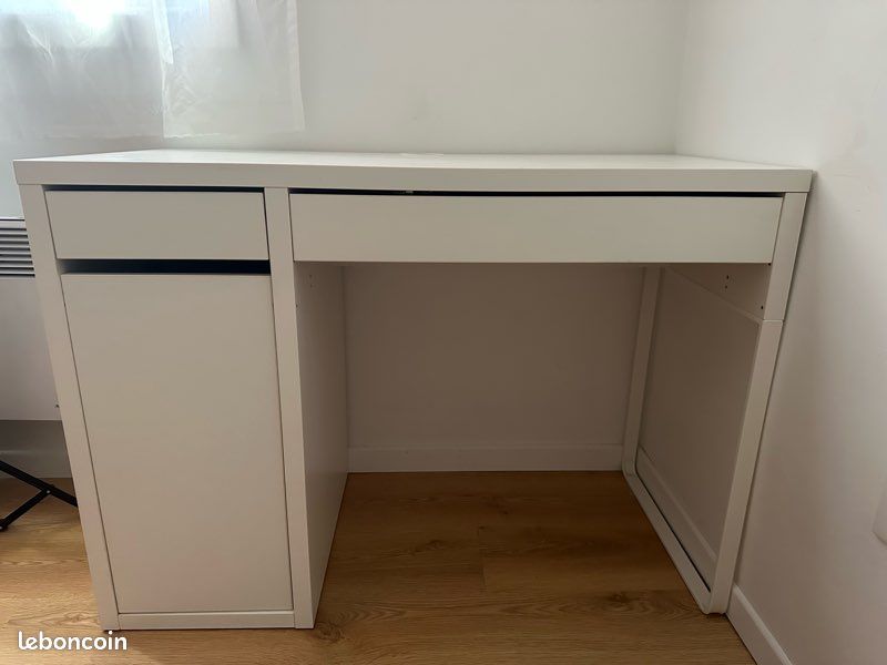 Bureau IKEA MICKE Blanc/anthracite – 105x50x75 Cm – Neuf Sous Emballage