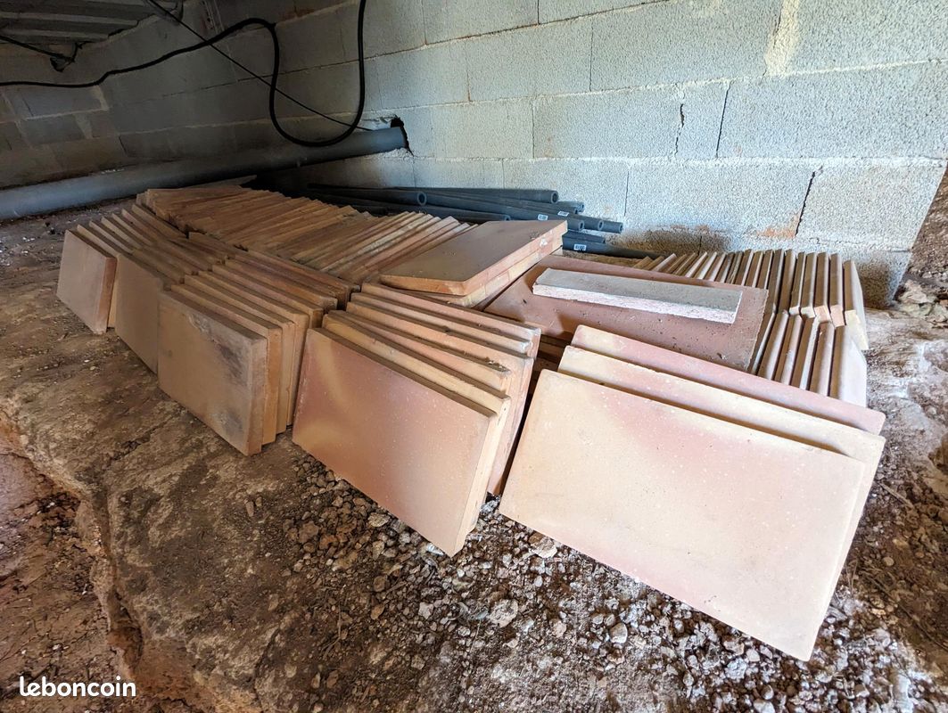 5.5 m2 carreaux + 3.6 m plinthes en terre cuite d’Espagne (image 4)