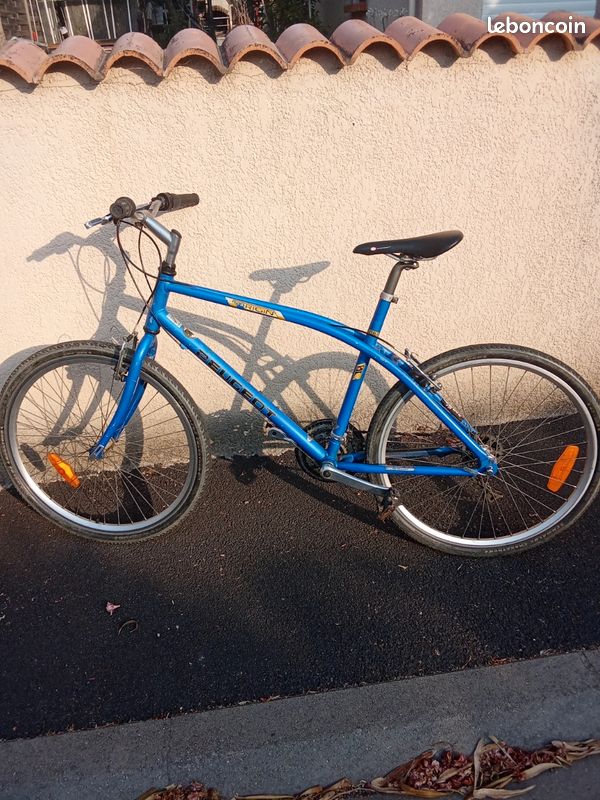 Vélo Peugeot vintage aluminium (image 1)