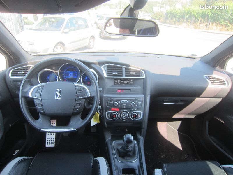 Citroen DS4 1.6 E-HDI115 AIRDREAM SO CHIC (image 3)