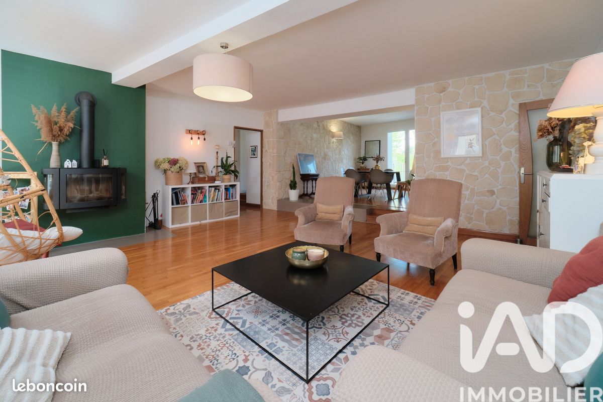 Maison 8 pièces 237 m² · à Vienne · 237 m² · 550 000 €