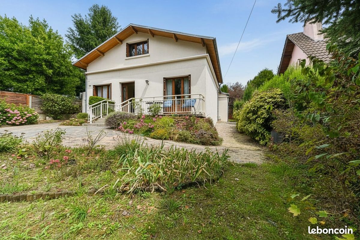 Maison 8 pièces 175 m² · à Savigny-sur-Orge · 175 m² · 379 000 €