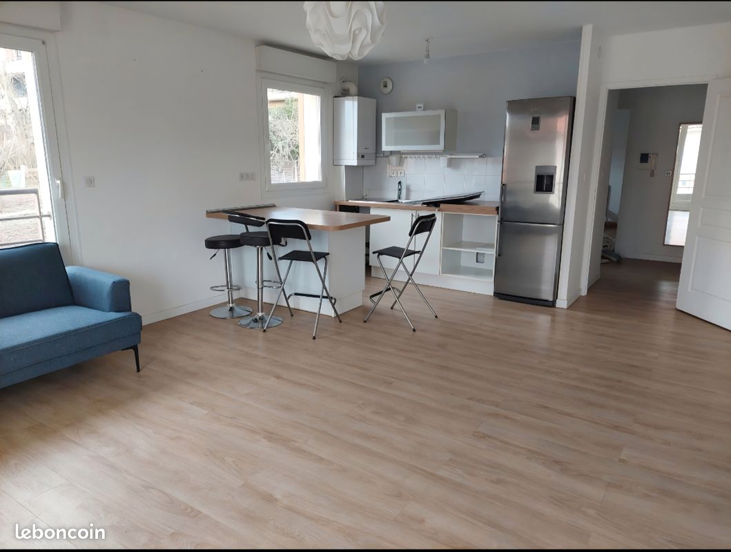 Location T2 - 47m2 - Metz Queuleu, avec garage et terrasse (image 1)