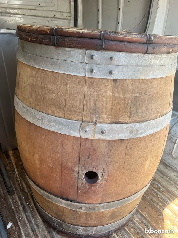 Fut à vin (image 1)