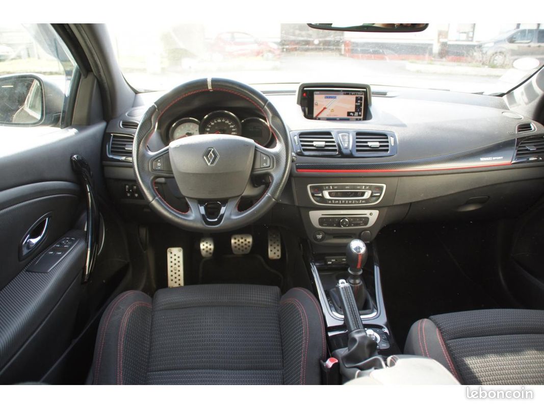 RENAULT MEGANE Mégane Coupé 2.0i 16V - 265 S&S (image 18)
