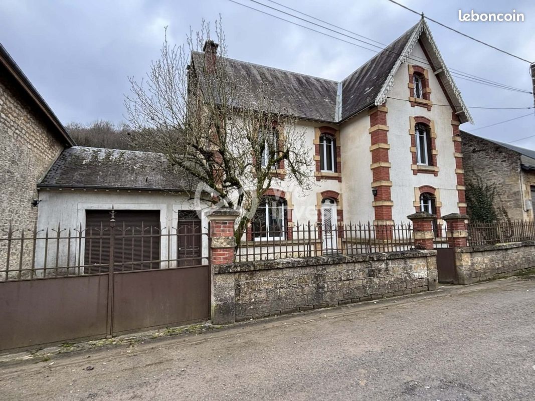 Maison 8 pièces 228 m² · à Haraucourt · 228 m² · 259 900 €
